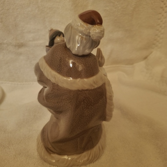 Lladro “A Christmas Wish” figurine 1989 Made in Spain - Picture 10 of 11